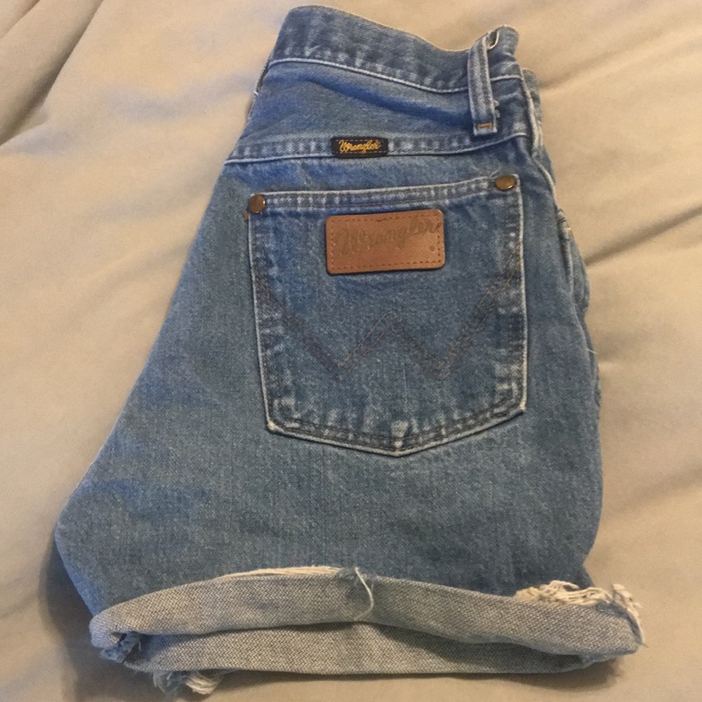 Vintage Wrangler High Waisted Shorts!